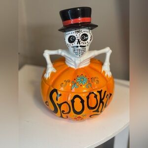 SCENTSY “SPOOKY” HALLOWEEN SKELETON PUMPKIN ELEMENT WAX WARMER